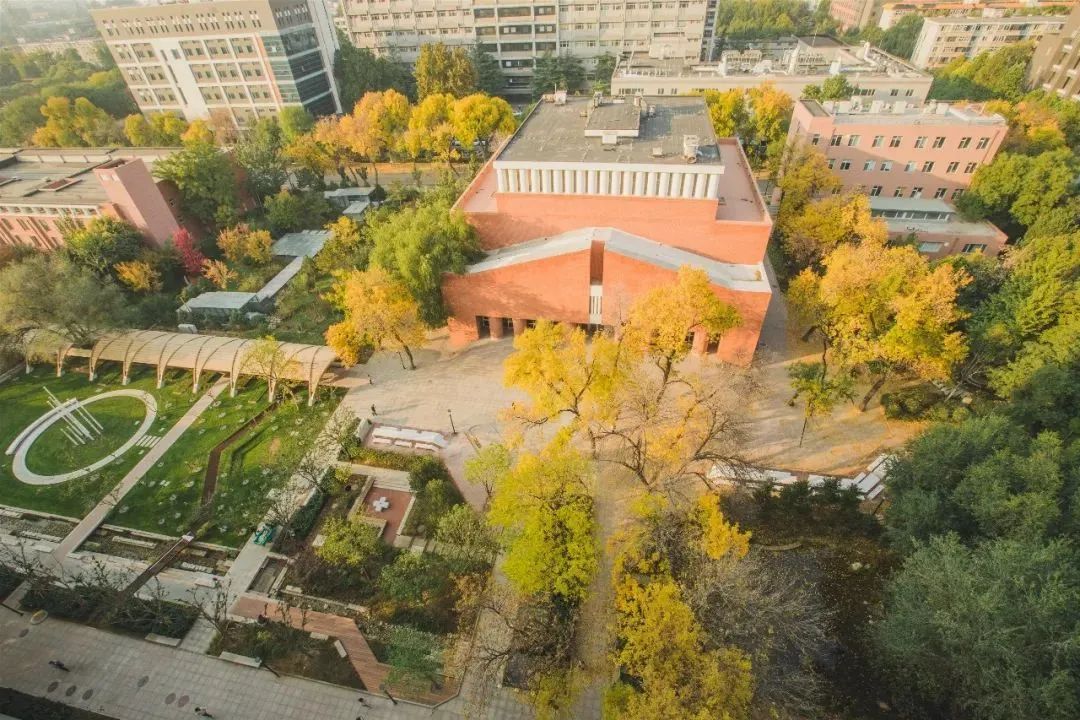 在北京读书上学是一种什么体验?真的太太太太太太...快乐了休闲区蓝鸢梦想 - Www.slyday.coM 在北京读书上学是一种什么体验?真的太太太太太太...快乐了休闲区蓝鸢梦想 - Www.slyday.coM