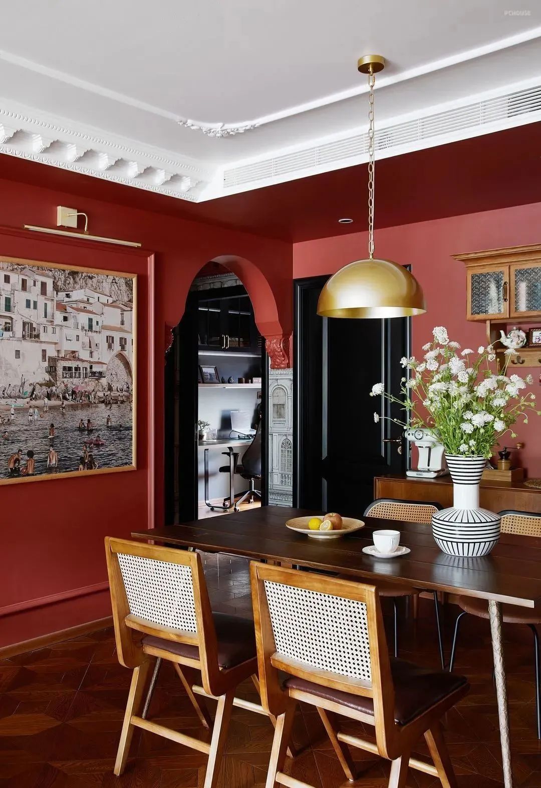 大胆红配绿竟也很时髦?北京150㎡法式中国风,装出了油画般的高级感休闲区蓝鸢梦想 - Www.slyday.coM 大胆红配绿竟也很时髦?北京150㎡法式中国风,装出了油画般的高级感休闲区蓝鸢梦想 - Www.slyday.coM