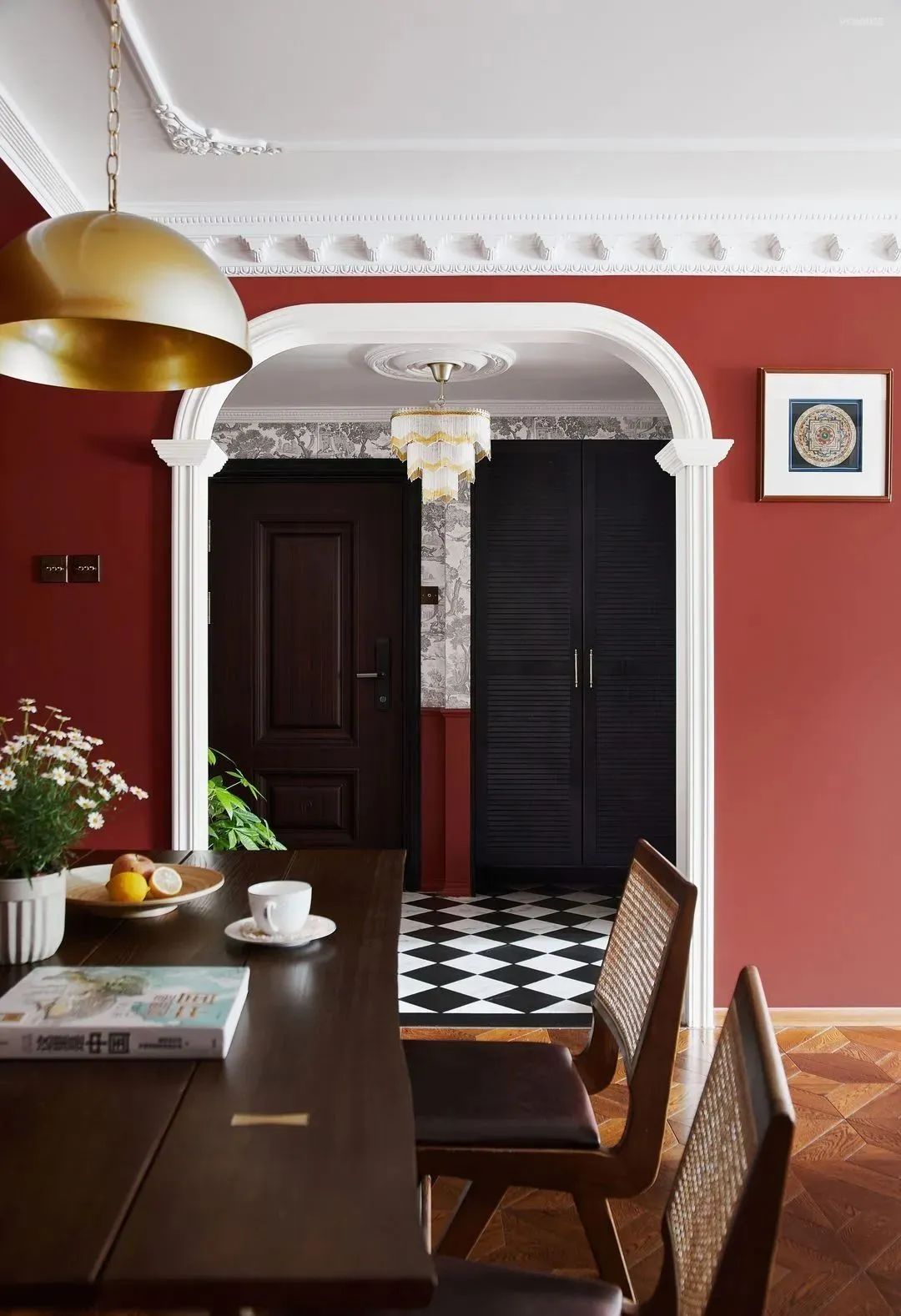 大胆红配绿竟也很时髦?北京150㎡法式中国风,装出了油画般的高级感休闲区蓝鸢梦想 - Www.slyday.coM 大胆红配绿竟也很时髦?北京150㎡法式中国风,装出了油画般的高级感休闲区蓝鸢梦想 - Www.slyday.coM