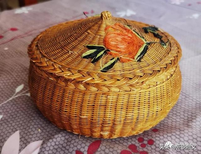 家有老物件,每个物件都在讲一个家的故事,折射出一个时代的影子休闲区蓝鸢梦想 - Www.slyday.coM 家有老物件,每个物件都在讲一个家的故事,折射出一个时代的影子休闲区蓝鸢梦想 - Www.slyday.coM