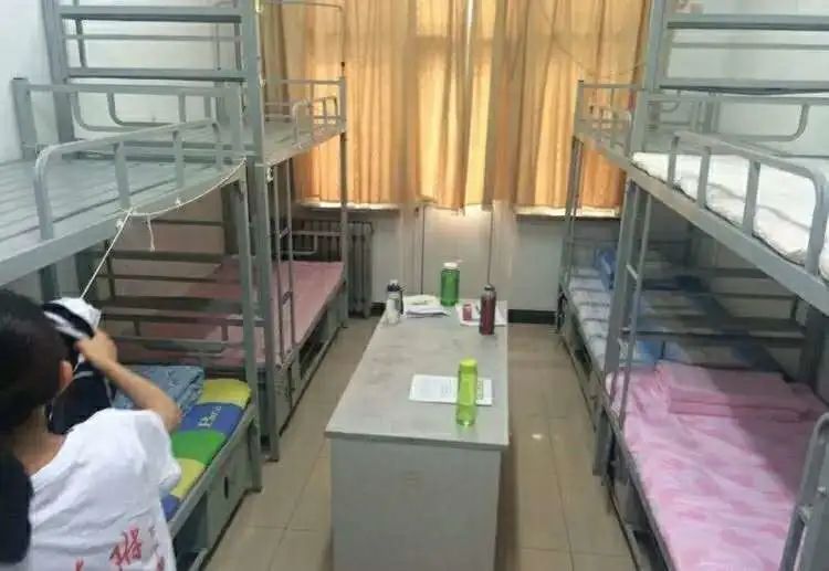 在北京读书上学是一种什么体验?真的太太太太太太...快乐了休闲区蓝鸢梦想 - Www.slyday.coM 在北京读书上学是一种什么体验?真的太太太太太太...快乐了休闲区蓝鸢梦想 - Www.slyday.coM