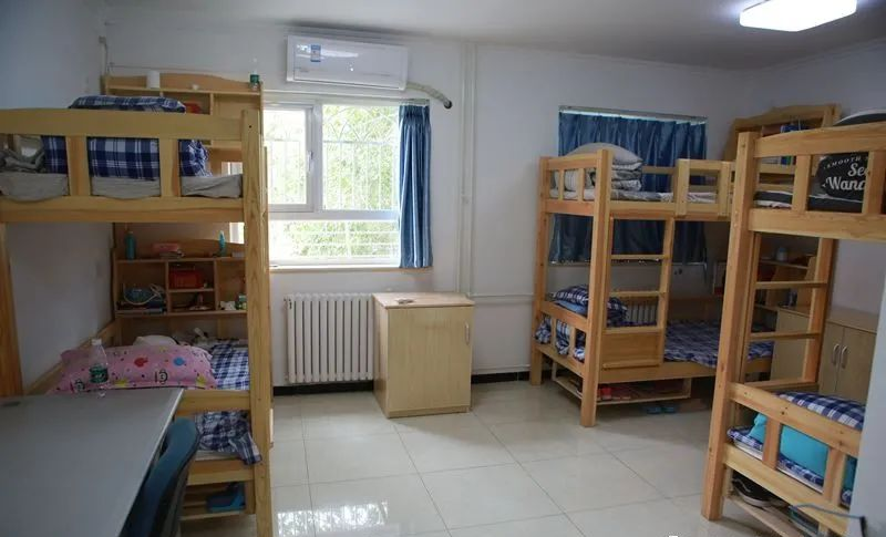 在北京读书上学是一种什么体验?真的太太太太太太...快乐了休闲区蓝鸢梦想 - Www.slyday.coM 在北京读书上学是一种什么体验?真的太太太太太太...快乐了休闲区蓝鸢梦想 - Www.slyday.coM