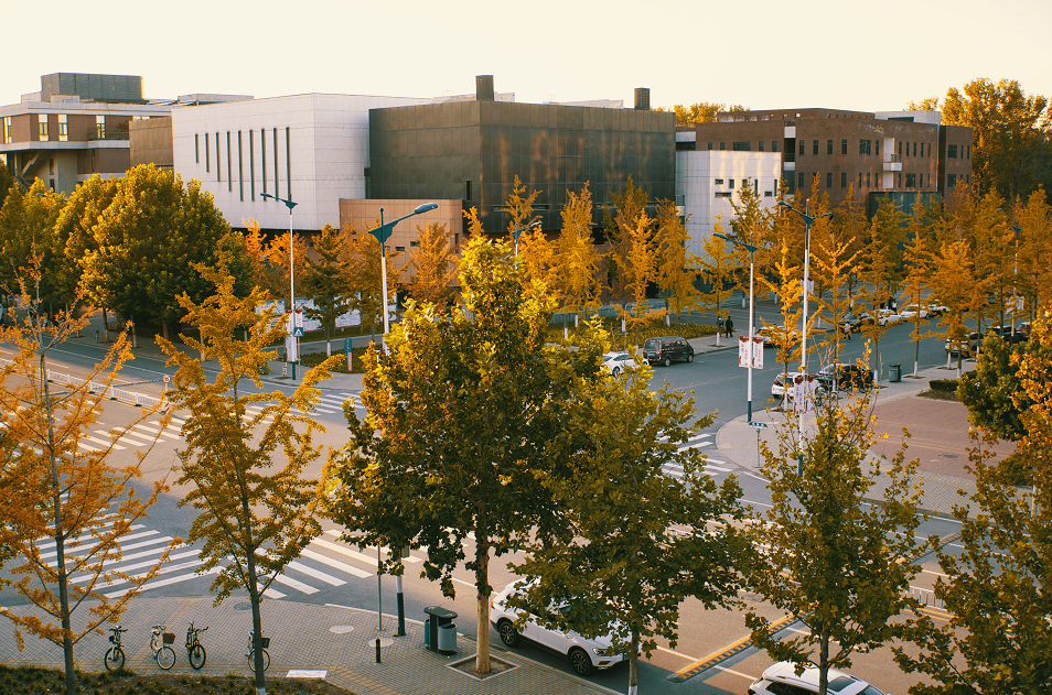 在北京读书上学是一种什么体验?真的太太太太太太...快乐了休闲区蓝鸢梦想 - Www.slyday.coM 在北京读书上学是一种什么体验?真的太太太太太太...快乐了休闲区蓝鸢梦想 - Www.slyday.coM