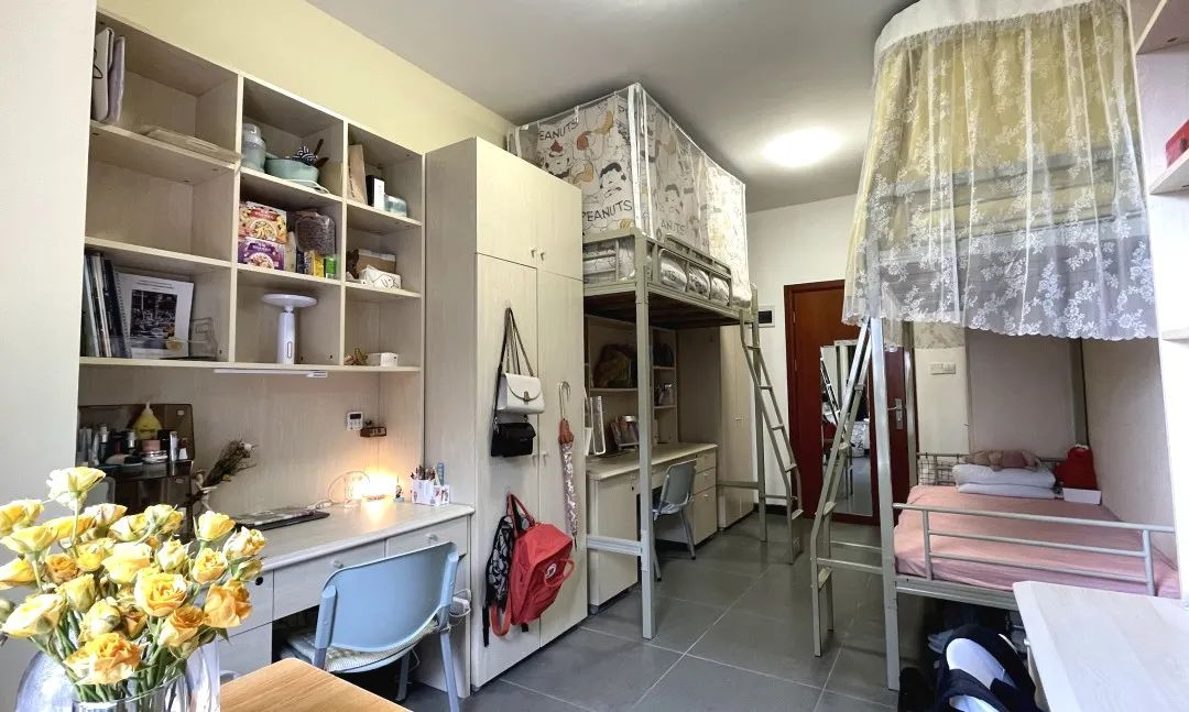 在广东读书上学是一种什么体验?真的太太太太太太...好吃了休闲区蓝鸢梦想 - Www.slyday.coM 在广东读书上学是一种什么体验?真的太太太太太太...好吃了休闲区蓝鸢梦想 - Www.slyday.coM