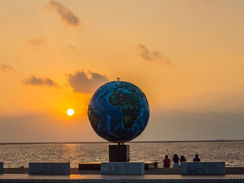 在广东读书上学是一种什么体验?真的太太太太太太...好吃了休闲区蓝鸢梦想 - Www.slyday.coM 在广东读书上学是一种什么体验?真的太太太太太太...好吃了休闲区蓝鸢梦想 - Www.slyday.coM