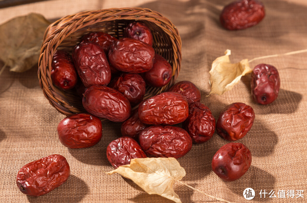 天气转凉,建议“多吃3黄1红1黑”,滋补又美味,温心更暖胃休闲区蓝鸢梦想 - Www.slyday.coM 天气转凉,建议“多吃3黄1红1黑”,滋补又美味,温心更暖胃休闲区蓝鸢梦想 - Www.slyday.coM