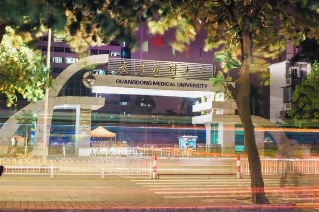 在广东读书上学是一种什么体验?真的太太太太太太...好吃了休闲区蓝鸢梦想 - Www.slyday.coM 在广东读书上学是一种什么体验?真的太太太太太太...好吃了休闲区蓝鸢梦想 - Www.slyday.coM