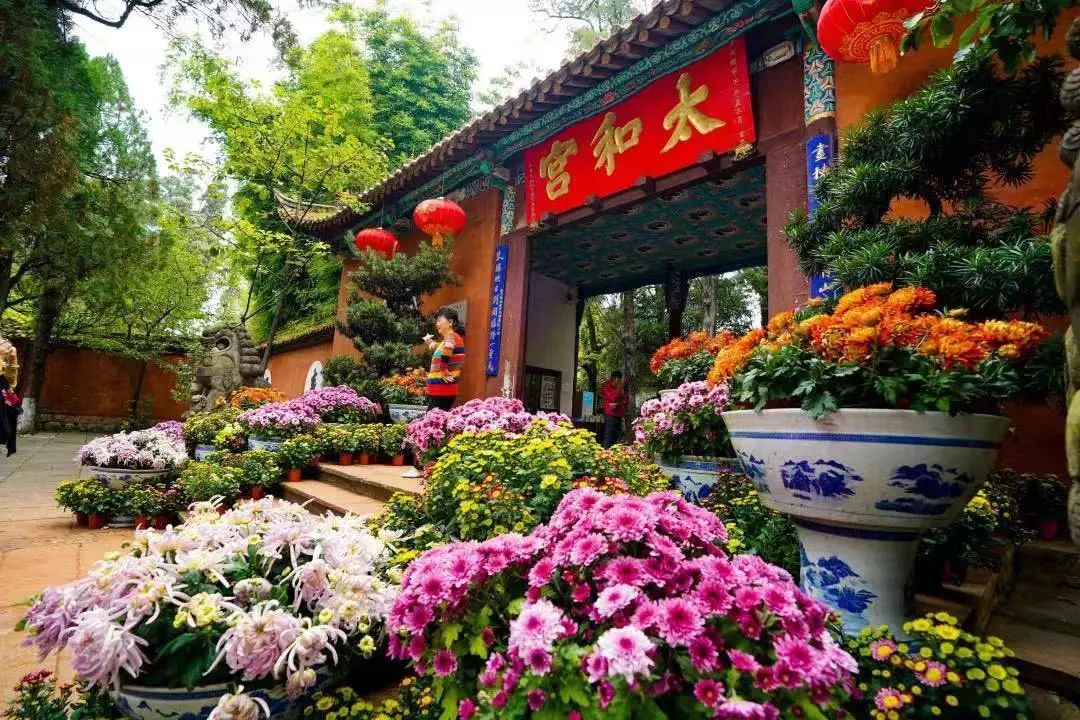 【寻美云南·昆明·盘龙】哎呀!盘龙区的道路名CP有点好嗑啊~休闲区蓝鸢梦想 - Www.slyday.coM 【寻美云南·昆明·盘龙】哎呀!盘龙区的道路名CP有点好嗑啊~休闲区蓝鸢梦想 - Www.slyday.coM