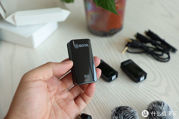 体型小巧却不失专业性!无感佩戴不是梦,好声音的拾取就靠它!BOYA新款无线麦克风XM6休闲区蓝鸢梦想 - Www.slyday.coM 体型小巧却不失专业性!无感佩戴不是梦,好声音的拾取就靠它!BOYA新款无线麦克风XM6休闲区蓝鸢梦想 - Www.slyday.coM