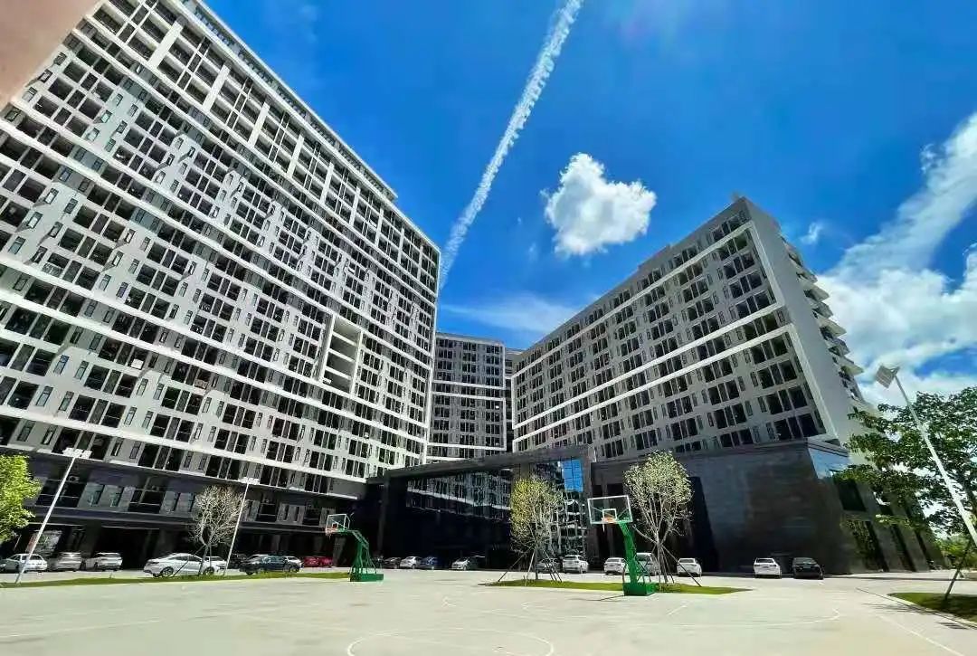 在广东读书上学是一种什么体验?真的太太太太太太...好吃了休闲区蓝鸢梦想 - Www.slyday.coM 在广东读书上学是一种什么体验?真的太太太太太太...好吃了休闲区蓝鸢梦想 - Www.slyday.coM