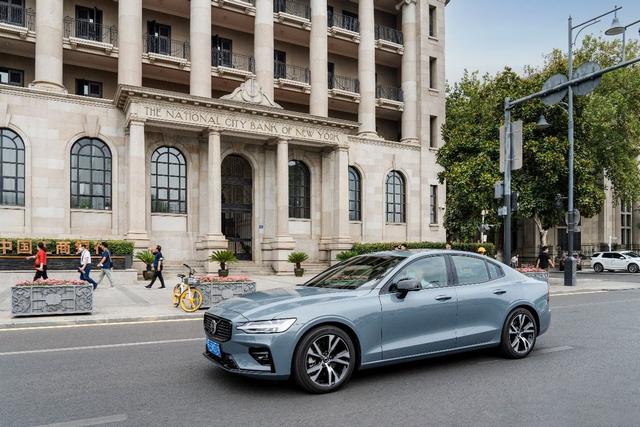 感受大武汉的另一面,沃尔沃S60 B5试驾体验休闲区蓝鸢梦想 - Www.slyday.coM 感受大武汉的另一面,沃尔沃S60 B5试驾体验休闲区蓝鸢梦想 - Www.slyday.coM