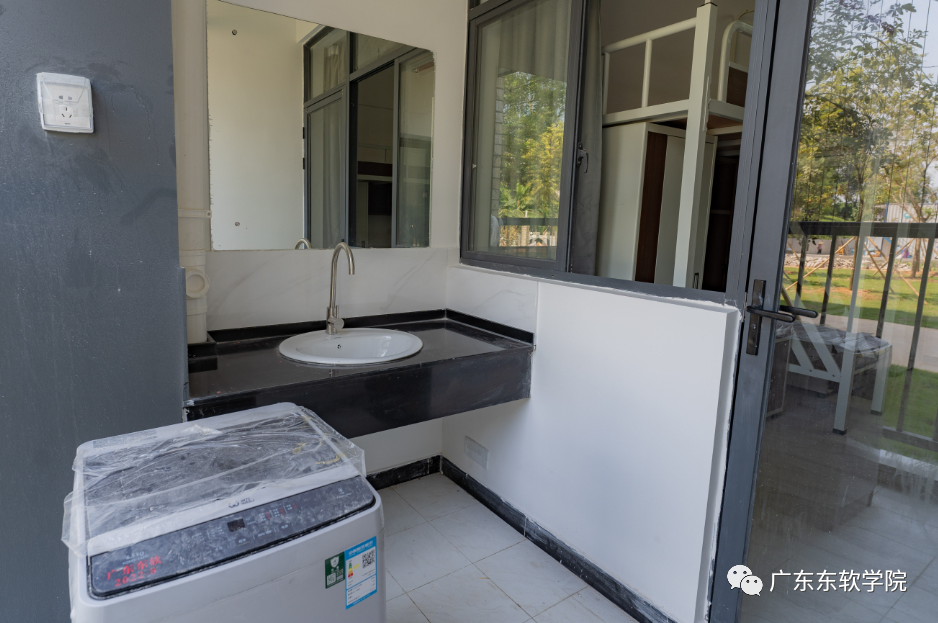 在广东读书上学是一种什么体验?真的太太太太太太...好吃了休闲区蓝鸢梦想 - Www.slyday.coM 在广东读书上学是一种什么体验?真的太太太太太太...好吃了休闲区蓝鸢梦想 - Www.slyday.coM