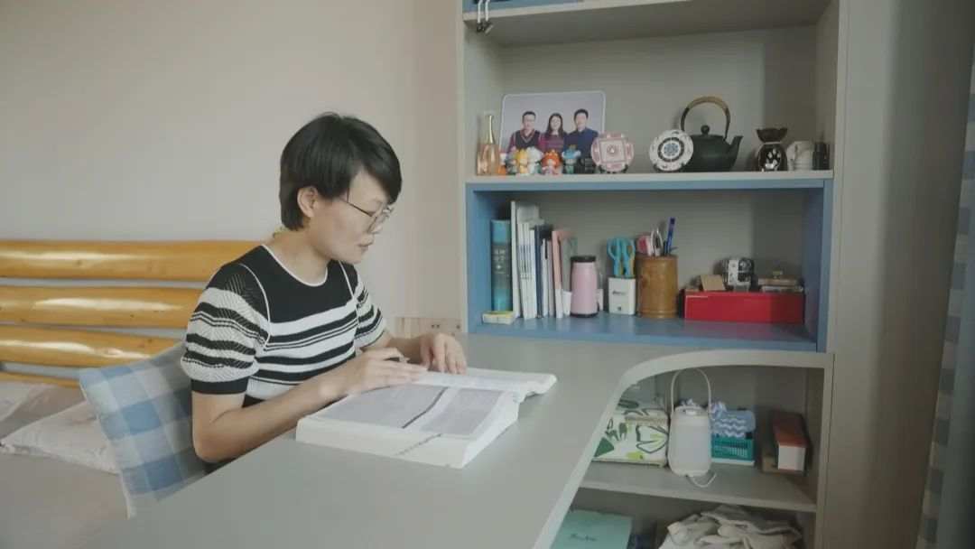 母子双双上浙大!母亲全日制读博,成了儿子的“学妹”休闲区蓝鸢梦想 - Www.slyday.coM 母子双双上浙大!母亲全日制读博,成了儿子的“学妹”休闲区蓝鸢梦想 - Www.slyday.coM