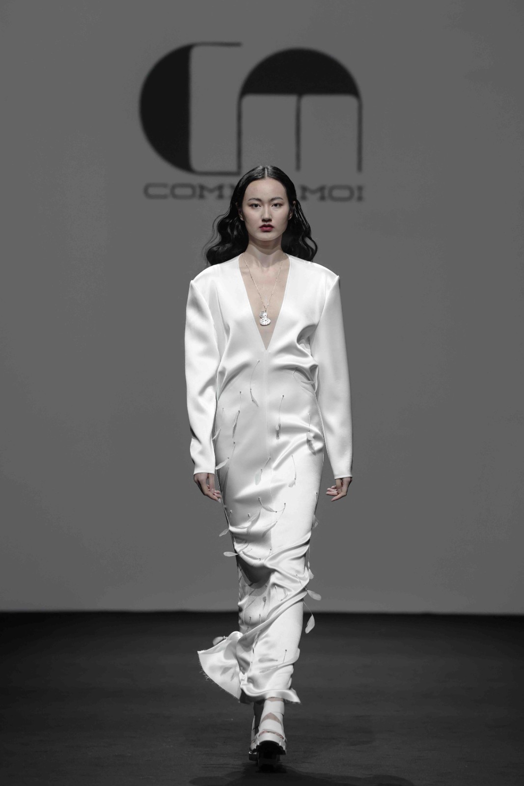 Qeelin倾情助力上海时装周COMME MOI大秀休闲区蓝鸢梦想 - Www.slyday.coM Qeelin倾情助力上海时装周COMME MOI大秀休闲区蓝鸢梦想 - Www.slyday.coM