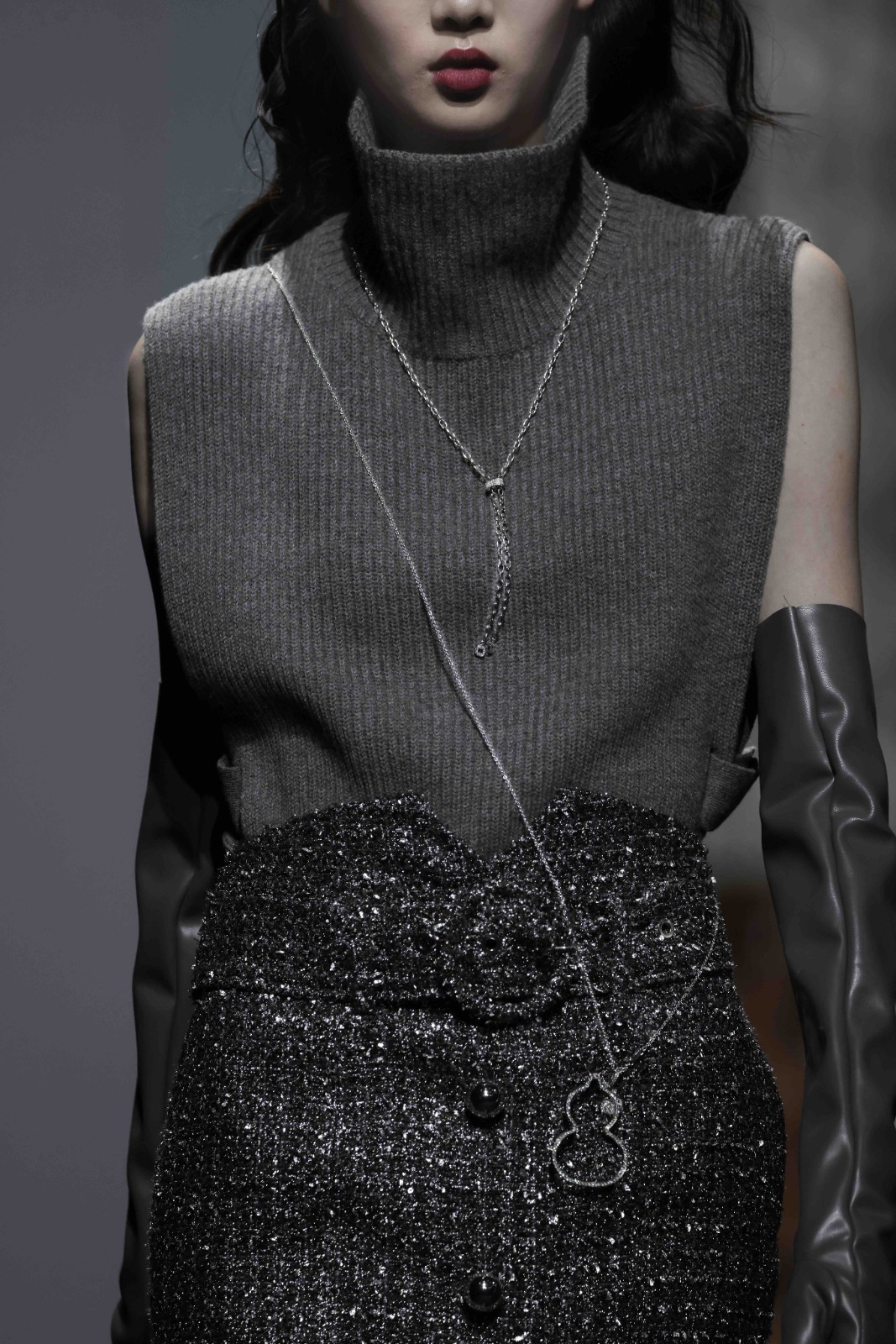 Qeelin倾情助力上海时装周COMME MOI大秀休闲区蓝鸢梦想 - Www.slyday.coM Qeelin倾情助力上海时装周COMME MOI大秀休闲区蓝鸢梦想 - Www.slyday.coM