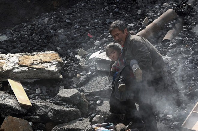 点赞银幕内外的平民英雄!他们才是真正的孤勇者休闲区蓝鸢梦想 - Www.slyday.coM 点赞银幕内外的平民英雄!他们才是真正的孤勇者休闲区蓝鸢梦想 - Www.slyday.coM