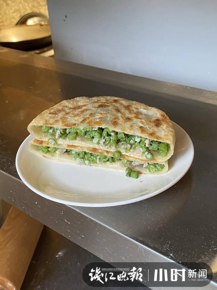 热乎乎香喷喷的东阳肉饼想吃吗?藏在杭州小区的这家小店,带来家的味道休闲区蓝鸢梦想 - Www.slyday.coM 热乎乎香喷喷的东阳肉饼想吃吗?藏在杭州小区的这家小店,带来家的味道休闲区蓝鸢梦想 - Www.slyday.coM