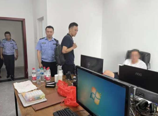 “偷”小说赚了上百万,还找来程序员论文“研究”!这11人栽了插图1 “偷”小说赚了上百万,还找来程序员论文“研究”!这11人栽了插图1