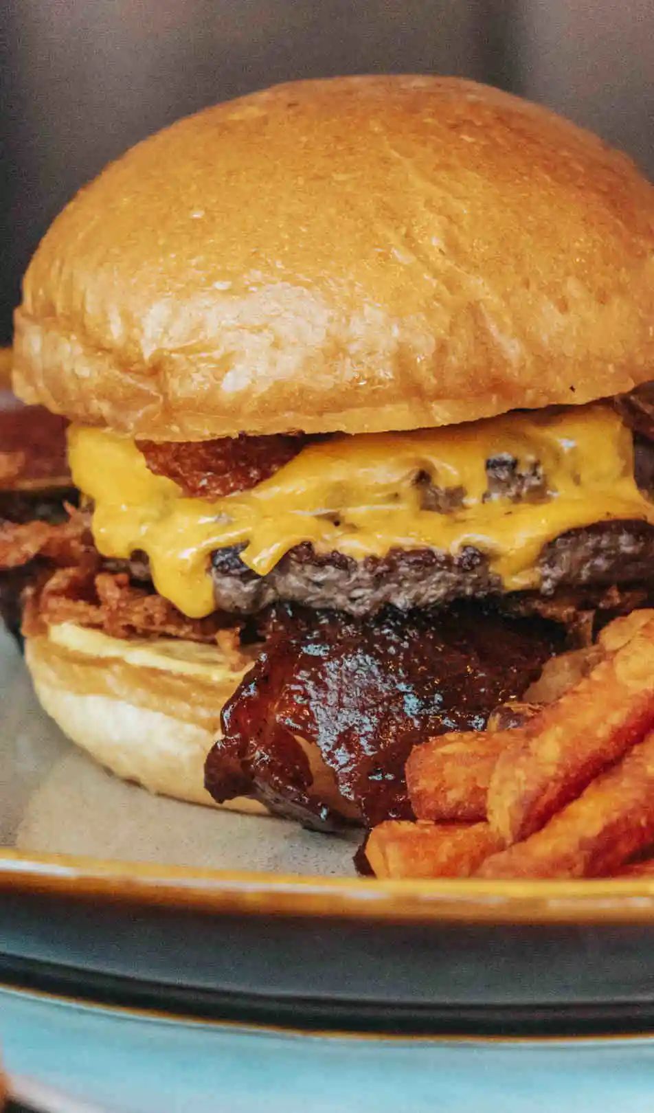 为什么这家帝都爆火餐吧的秋日大餐能让人如此上头?|TO探店休闲区蓝鸢梦想 - Www.slyday.coM 为什么这家帝都爆火餐吧的秋日大餐能让人如此上头?|TO探店休闲区蓝鸢梦想 - Www.slyday.coM