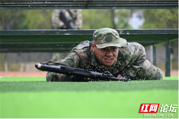酸甜苦辣咸,新训滋味只有体会过你才知道休闲区蓝鸢梦想 - Www.slyday.coM 酸甜苦辣咸,新训滋味只有体会过你才知道休闲区蓝鸢梦想 - Www.slyday.coM