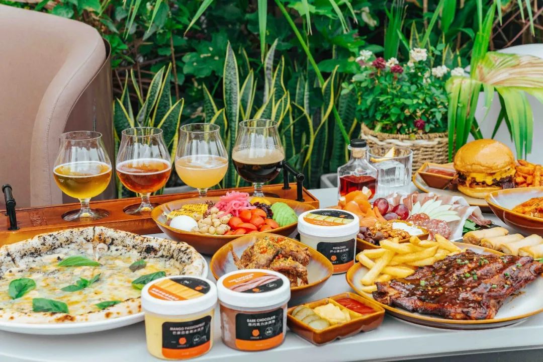 为什么这家帝都爆火餐吧的秋日大餐能让人如此上头?|TO探店休闲区蓝鸢梦想 - Www.slyday.coM 为什么这家帝都爆火餐吧的秋日大餐能让人如此上头?|TO探店休闲区蓝鸢梦想 - Www.slyday.coM