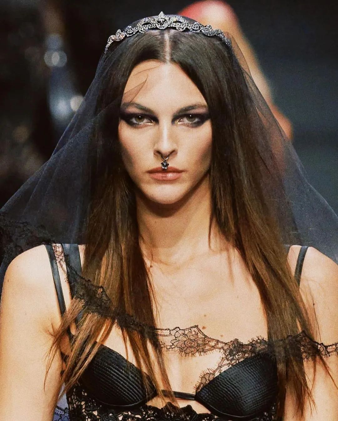 2023年春夏什么样的鞋、包会流行,米兰时装周都已经告诉你了!休闲区蓝鸢梦想 - Www.slyday.coM 2023年春夏什么样的鞋、包会流行,米兰时装周都已经告诉你了!休闲区蓝鸢梦想 - Www.slyday.coM