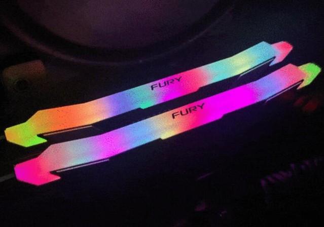 DIY从入门到放弃:固态能取代内存吗?休闲区蓝鸢梦想 - Www.slyday.coM DIY从入门到放弃:固态能取代内存吗?休闲区蓝鸢梦想 - Www.slyday.coM