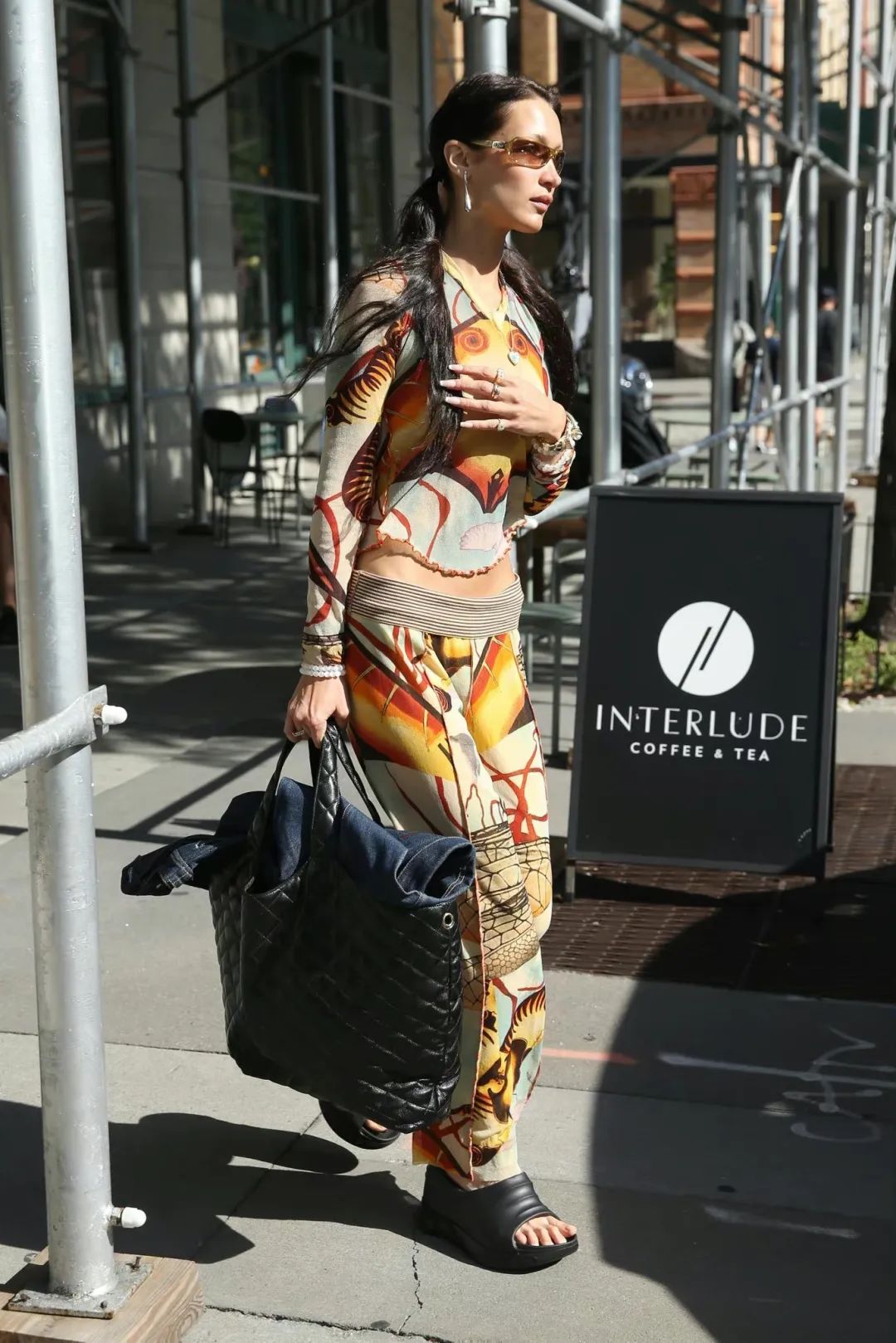 2023年春夏什么样的鞋、包会流行,米兰时装周都已经告诉你了!休闲区蓝鸢梦想 - Www.slyday.coM 2023年春夏什么样的鞋、包会流行,米兰时装周都已经告诉你了!休闲区蓝鸢梦想 - Www.slyday.coM