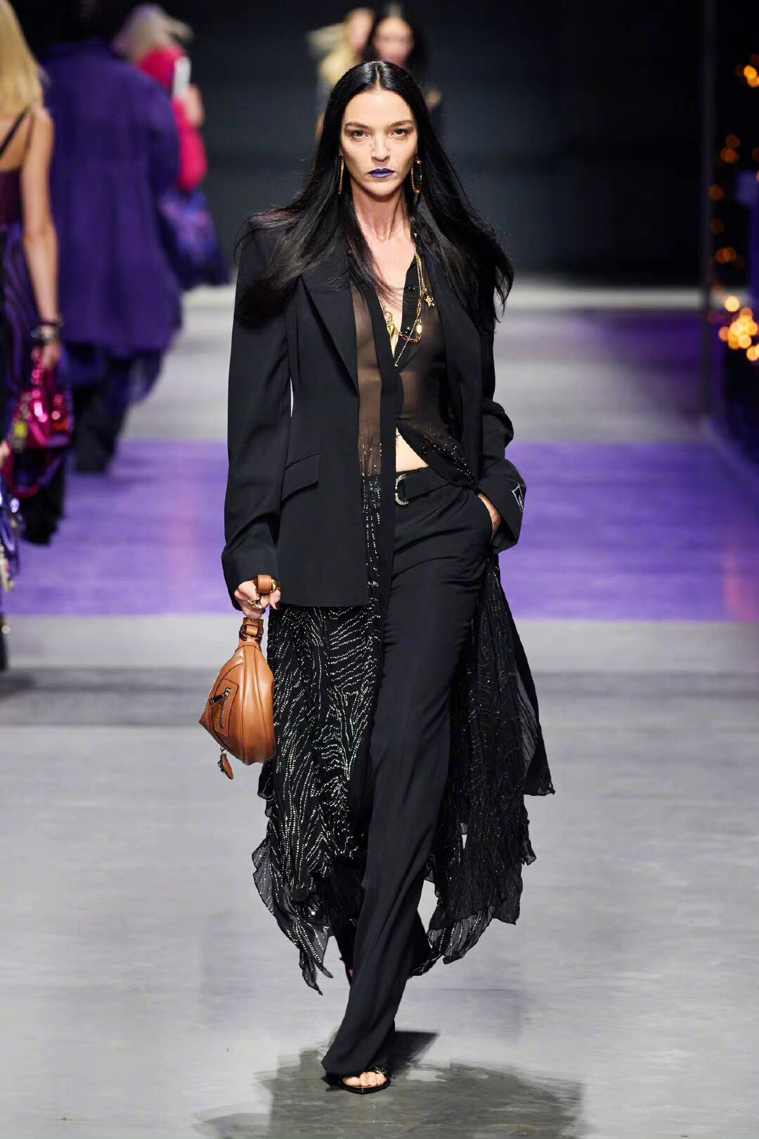 2023年春夏什么样的鞋、包会流行,米兰时装周都已经告诉你了!休闲区蓝鸢梦想 - Www.slyday.coM 2023年春夏什么样的鞋、包会流行,米兰时装周都已经告诉你了!休闲区蓝鸢梦想 - Www.slyday.coM