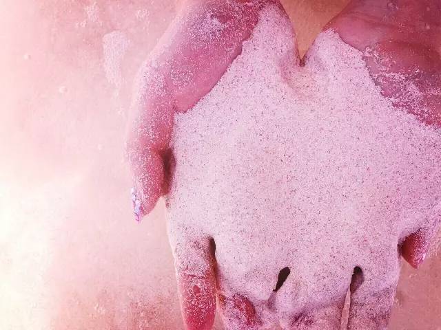 【地理素养】沙漠和海滩都是沙子,但却有不同的韵味,世界上最美的12种颜色的沙滩,你爱哪一种?附我国和印度沙漠治理的对比休闲区蓝鸢梦想 - Www.slyday.coM 【地理素养】沙漠和海滩都是沙子,但却有不同的韵味,世界上最美的12种颜色的沙滩,你爱哪一种?附我国和印度沙漠治理的对比休闲区蓝鸢梦想 - Www.slyday.coM