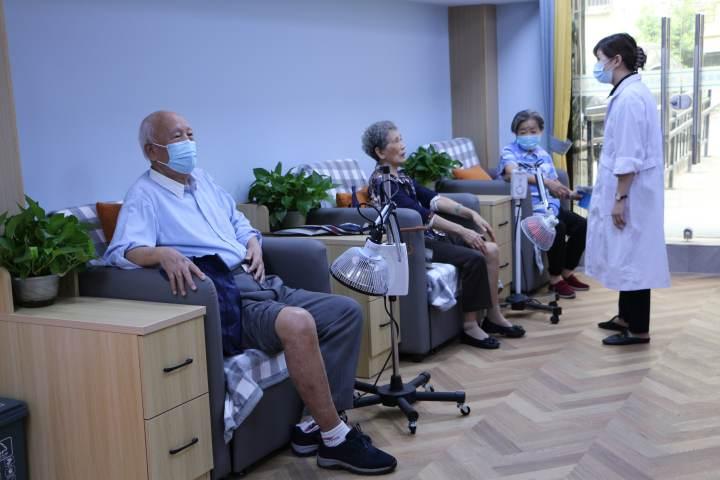 杭州这个点位的老人们有福了,家门口的养老中心开业,能吃饭,能理疗,还能理发休闲区蓝鸢梦想 - Www.slyday.coM 杭州这个点位的老人们有福了,家门口的养老中心开业,能吃饭,能理疗,还能理发休闲区蓝鸢梦想 - Www.slyday.coM