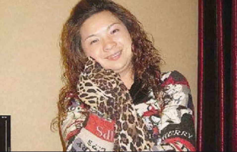 打60万的美容针,燕窝当水喝,厦门富婆被抓后遗憾表示:我钱还没花完……休闲区蓝鸢梦想 - Www.slyday.coM 打60万的美容针,燕窝当水喝,厦门富婆被抓后遗憾表示:我钱还没花完……休闲区蓝鸢梦想 - Www.slyday.coM