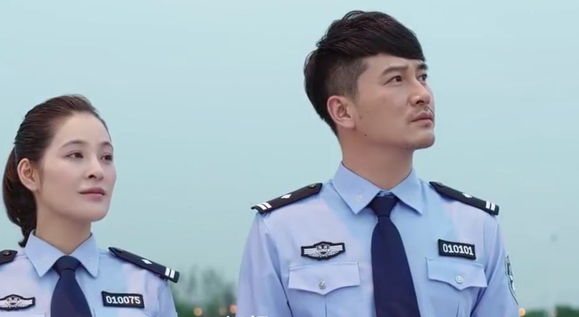 这样的优秀中年男演员可以来一打!《底线》的宝藏律师太圈粉休闲区蓝鸢梦想 - Www.slyday.coM 这样的优秀中年男演员可以来一打!《底线》的宝藏律师太圈粉休闲区蓝鸢梦想 - Www.slyday.coM