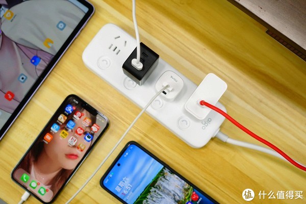 二十多的插线板能买吗?aigo 插线板拆解评测:物有所值不会踩雷休闲区蓝鸢梦想 - Www.slyday.coM 二十多的插线板能买吗?aigo 插线板拆解评测:物有所值不会踩雷休闲区蓝鸢梦想 - Www.slyday.coM