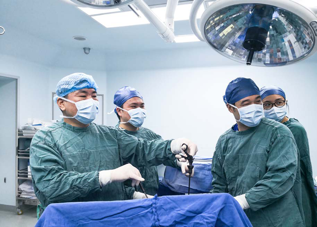 心疼!杭州24岁姑娘10年5次癌症,165厘米的她,体重只有66斤……休闲区蓝鸢梦想 - Www.slyday.coM 心疼!杭州24岁姑娘10年5次癌症,165厘米的她,体重只有66斤……休闲区蓝鸢梦想 - Www.slyday.coM