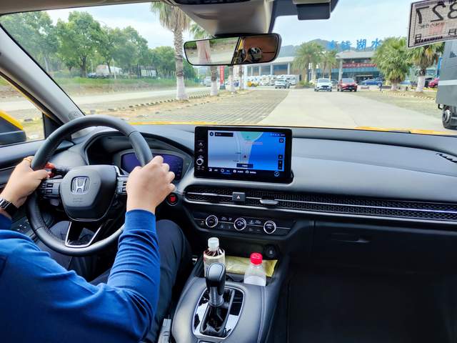 为啥00后更愿意买ZR休闲区蓝鸢梦想 - Www.slyday.coM 为啥00后更愿意买ZR休闲区蓝鸢梦想 - Www.slyday.coM