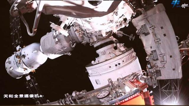 问天转位成功!中国空间站转为“L”构型休闲区蓝鸢梦想 - Www.slyday.coM 问天转位成功!中国空间站转为“L”构型休闲区蓝鸢梦想 - Www.slyday.coM