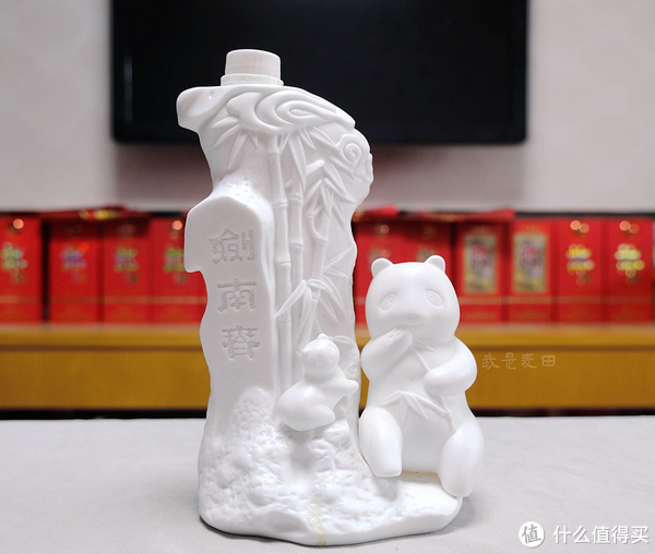 这,就是白酒界中瓶子的天花板了吧?休闲区蓝鸢梦想 - Www.slyday.coM 这,就是白酒界中瓶子的天花板了吧?休闲区蓝鸢梦想 - Www.slyday.coM