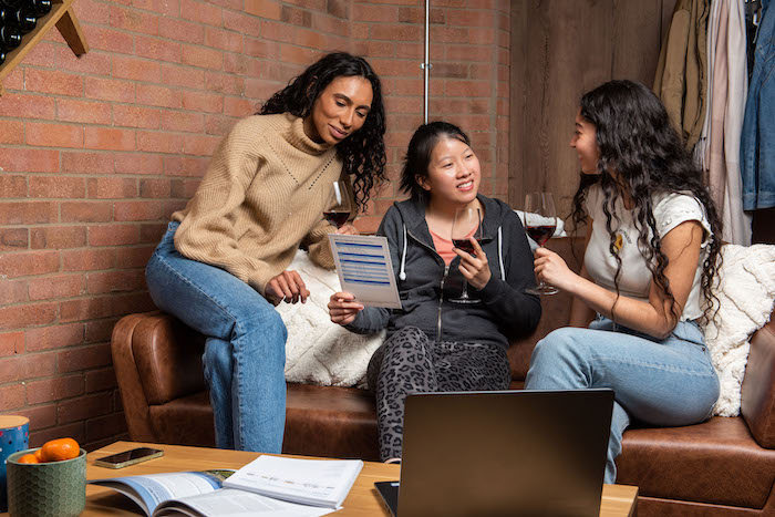 香格里拉启动“寻蟹季”第六季,纪录片《主厨的餐桌》回归 |美食情报休闲区蓝鸢梦想 - Www.slyday.coM 香格里拉启动“寻蟹季”第六季,纪录片《主厨的餐桌》回归 |美食情报休闲区蓝鸢梦想 - Www.slyday.coM