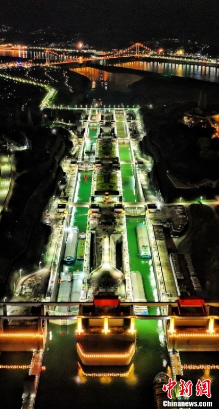 【江河奔腾看中国】万里长江,只此三峡休闲区蓝鸢梦想 - Www.slyday.coM 【江河奔腾看中国】万里长江,只此三峡休闲区蓝鸢梦想 - Www.slyday.coM