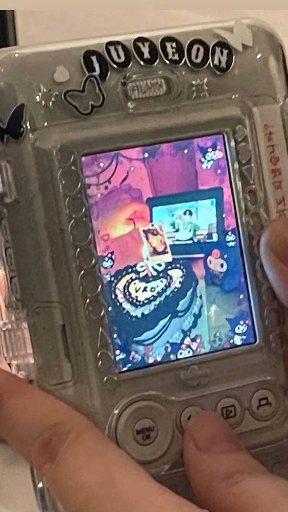 百元CCD相机怎么就成为了新一代氛围感之神?休闲区蓝鸢梦想 - Www.slyday.coM 百元CCD相机怎么就成为了新一代氛围感之神?休闲区蓝鸢梦想 - Www.slyday.coM