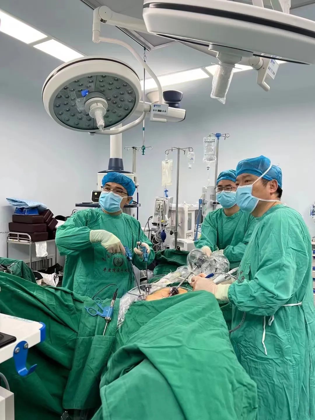 15个小时32台手术,将多个“不可能”变为“可能”!迎国庆青大附院这支“铁军”是这样渡过的休闲区蓝鸢梦想 - Www.slyday.coM 15个小时32台手术,将多个“不可能”变为“可能”!迎国庆青大附院这支“铁军”是这样渡过的休闲区蓝鸢梦想 - Www.slyday.coM