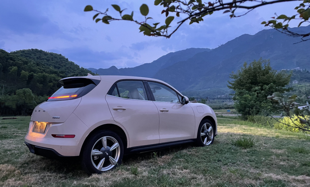 好车是艺术和技术的结合,欧拉好猫莫兰迪版如是说休闲区蓝鸢梦想 - Www.slyday.coM 好车是艺术和技术的结合,欧拉好猫莫兰迪版如是说休闲区蓝鸢梦想 - Www.slyday.coM