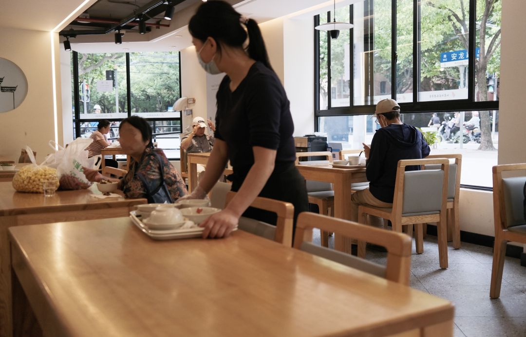 为什么上海的长者食堂越来越多了休闲区蓝鸢梦想 - Www.slyday.coM 为什么上海的长者食堂越来越多了休闲区蓝鸢梦想 - Www.slyday.coM