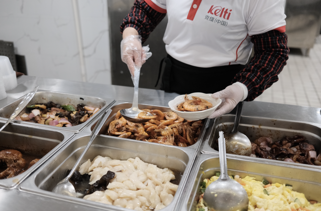 为什么上海的长者食堂越来越多了休闲区蓝鸢梦想 - Www.slyday.coM 为什么上海的长者食堂越来越多了休闲区蓝鸢梦想 - Www.slyday.coM