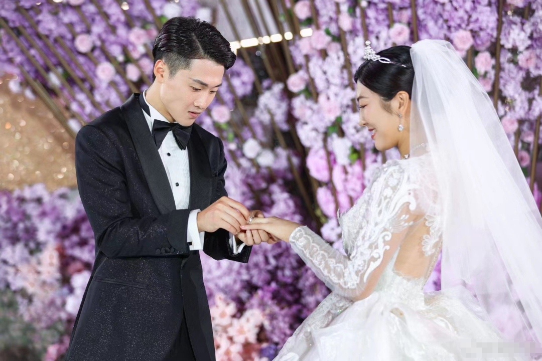 恭喜!奥运冠军徐梦桃王心迪大婚,国庆期间办豪华婚礼众星送祝福休闲区蓝鸢梦想 - Www.slyday.coM 恭喜!奥运冠军徐梦桃王心迪大婚,国庆期间办豪华婚礼众星送祝福休闲区蓝鸢梦想 - Www.slyday.coM