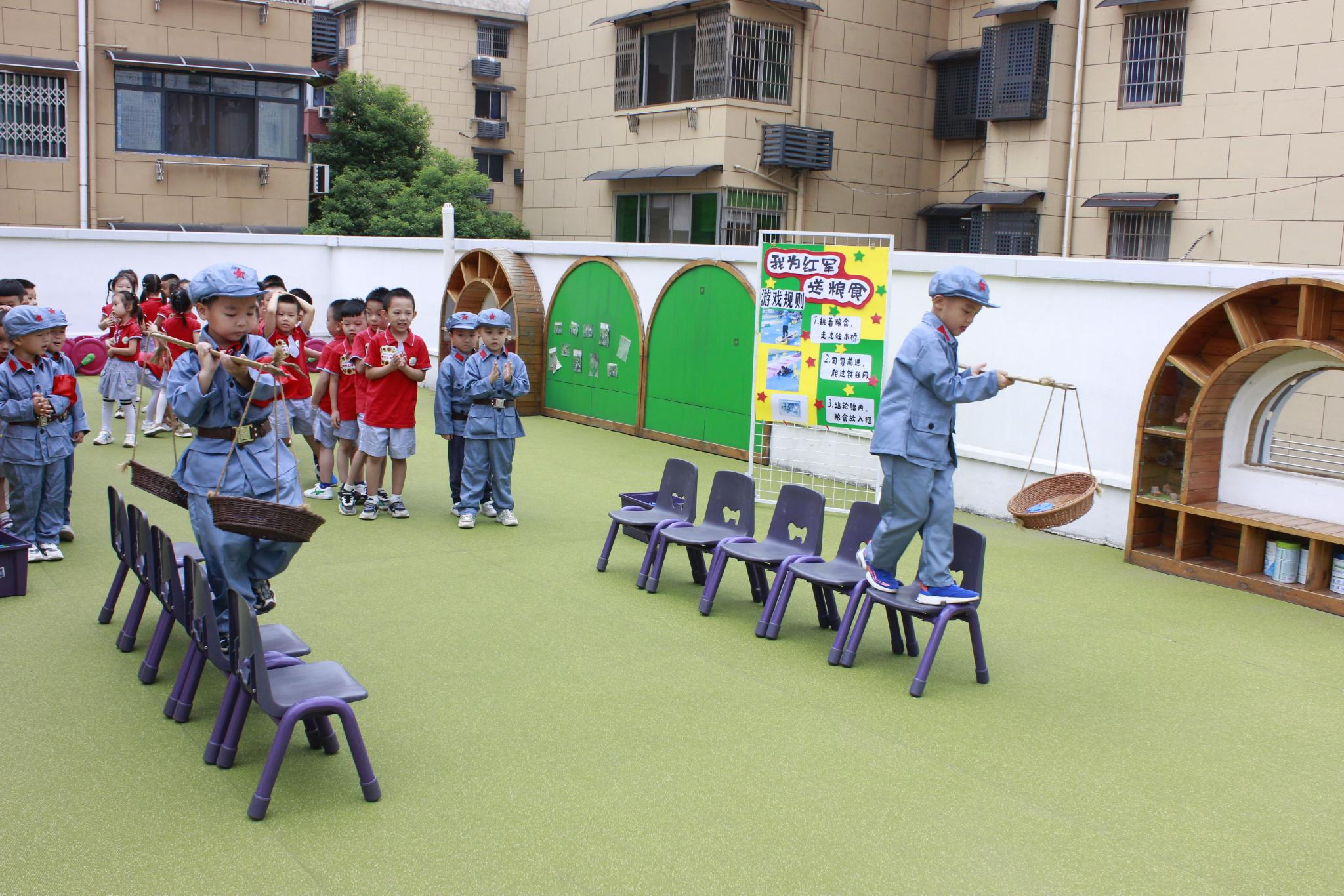 九江市湖滨幼儿园开展国庆期间系列社会宣传活动(图3) 九江市湖滨幼儿园开展国庆期间系列社会宣传活动(图3)