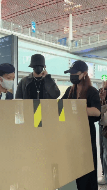 当红男星父亲被列为老赖!休闲区蓝鸢梦想 - Www.slyday.coM 当红男星父亲被列为老赖!休闲区蓝鸢梦想 - Www.slyday.coM