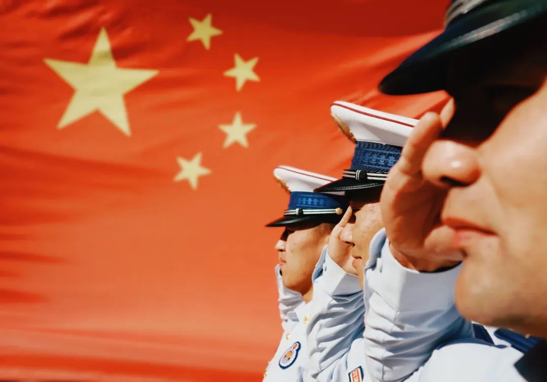 火焰蓝守护中国红休闲区蓝鸢梦想 - Www.slyday.coM 火焰蓝守护中国红休闲区蓝鸢梦想 - Www.slyday.coM