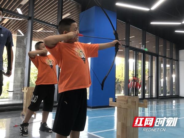 击剑、网球、攀岩、定向越野……邵阳这个新晋网红打卡基地也太炫酷了吧休闲区蓝鸢梦想 - Www.slyday.coM 击剑、网球、攀岩、定向越野……邵阳这个新晋网红打卡基地也太炫酷了吧休闲区蓝鸢梦想 - Www.slyday.coM